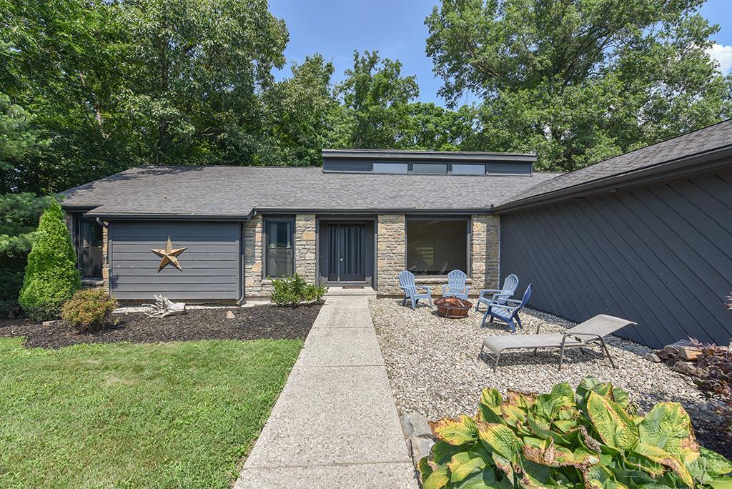 2713 Christopher Drive Property Photo 4