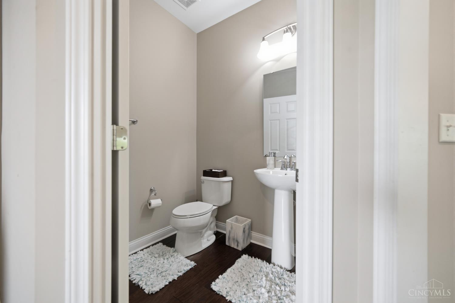 6048 Maxfli Lane Property Photo 35