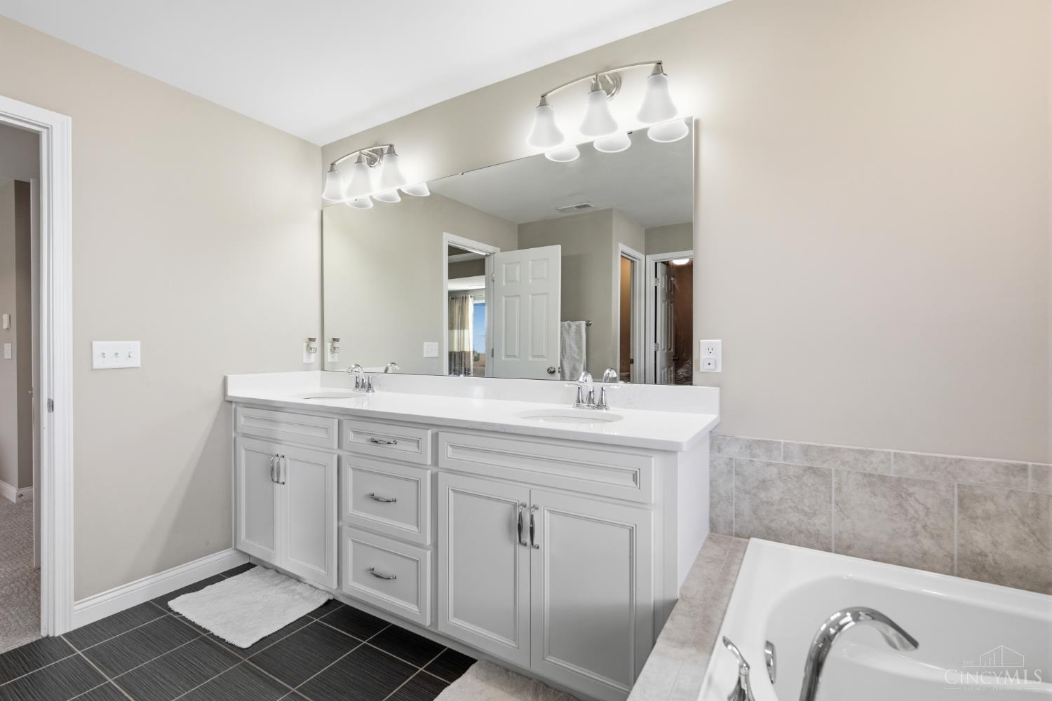 6048 Maxfli Lane Property Photo 44