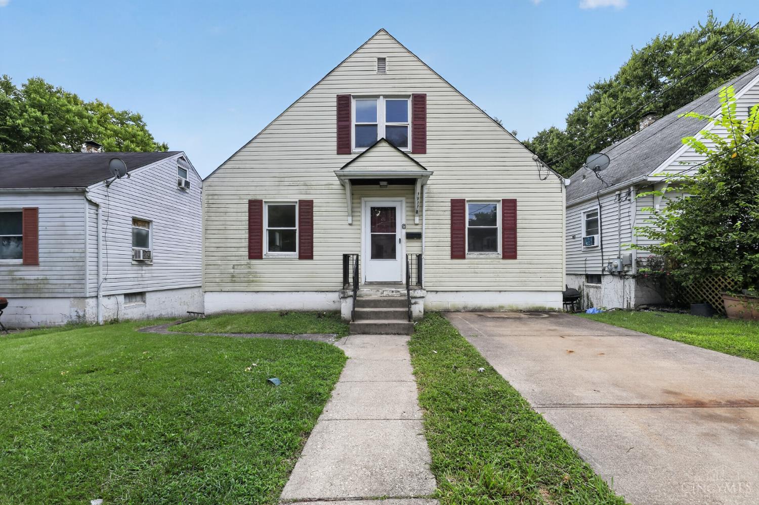 1911 Ashbrook Drive Property Photo 1