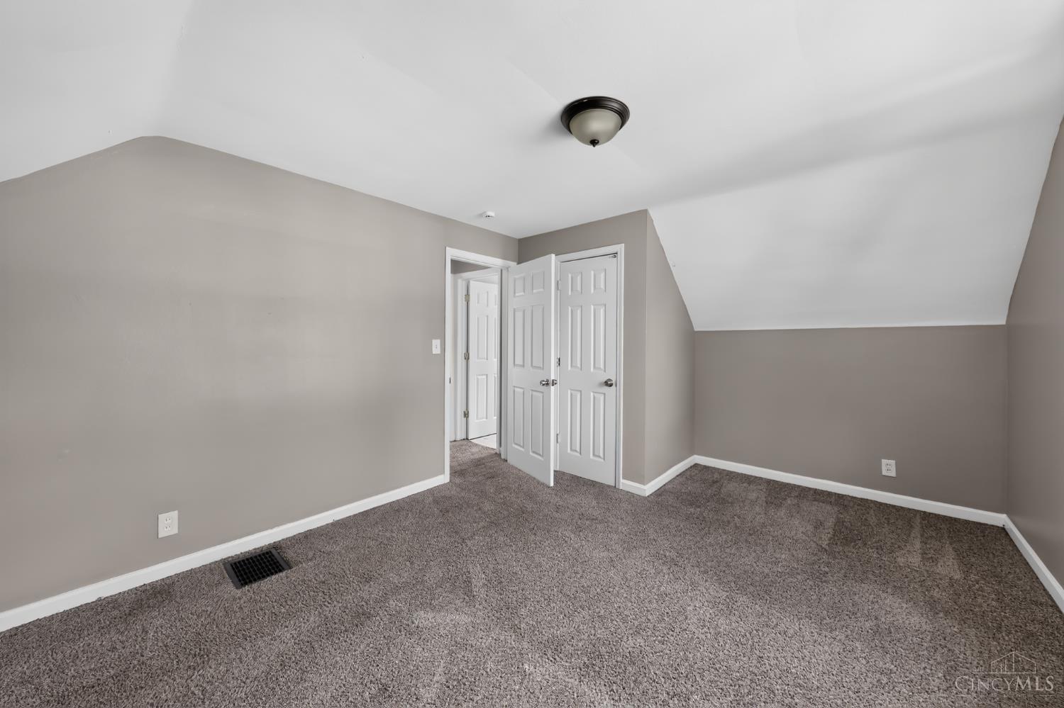 1911 Ashbrook Drive Property Photo 19