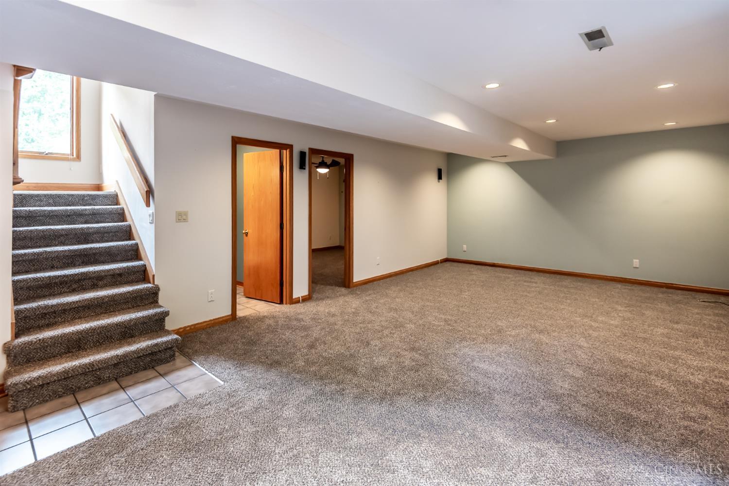 180 Eleanor Drive Property Photo 24