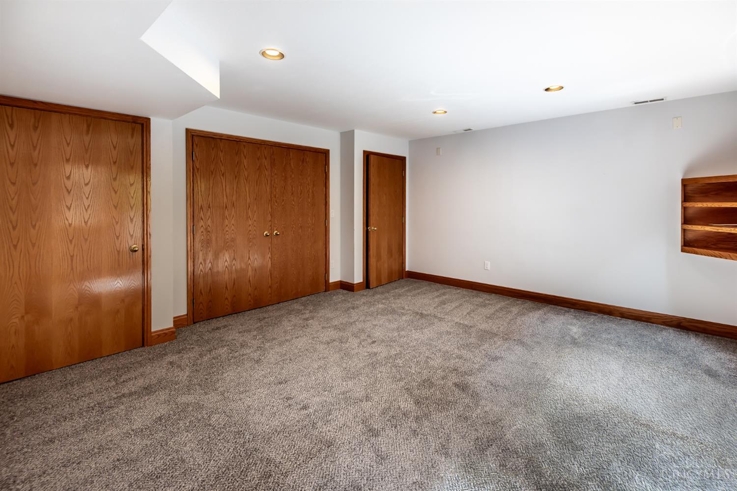 180 Eleanor Drive Property Photo 26
