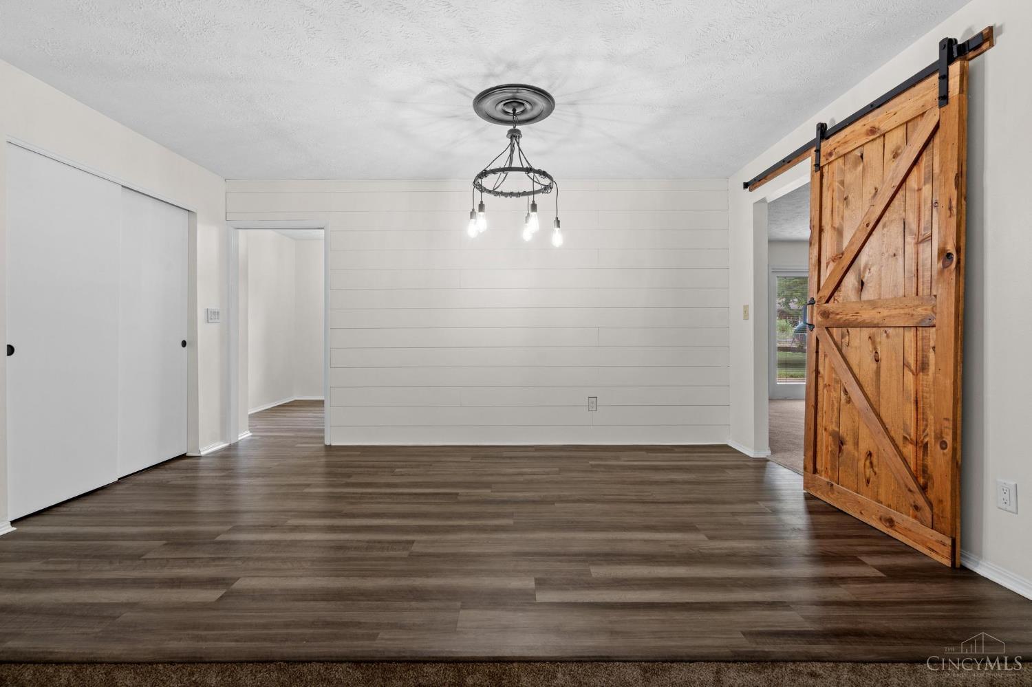 9732 Stagecoach Drive Property Photo 17