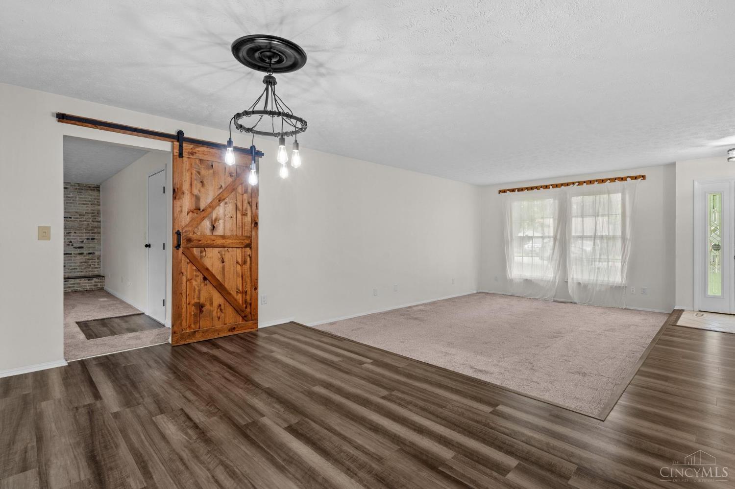 9732 Stagecoach Drive Property Photo 19