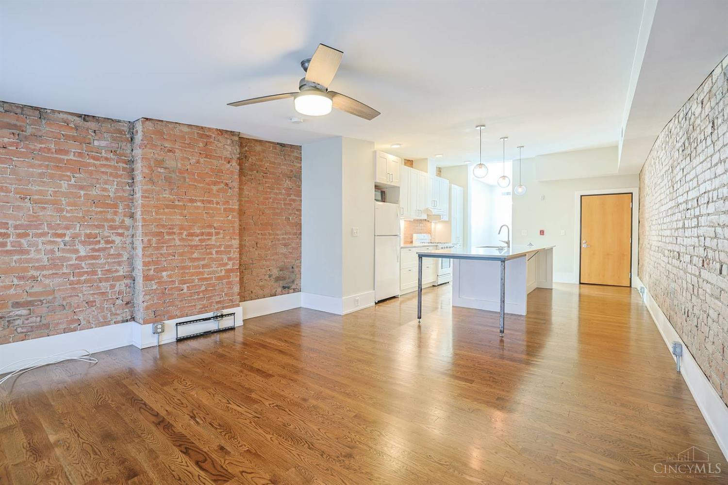 1121 Walnut Street Property Photo 5