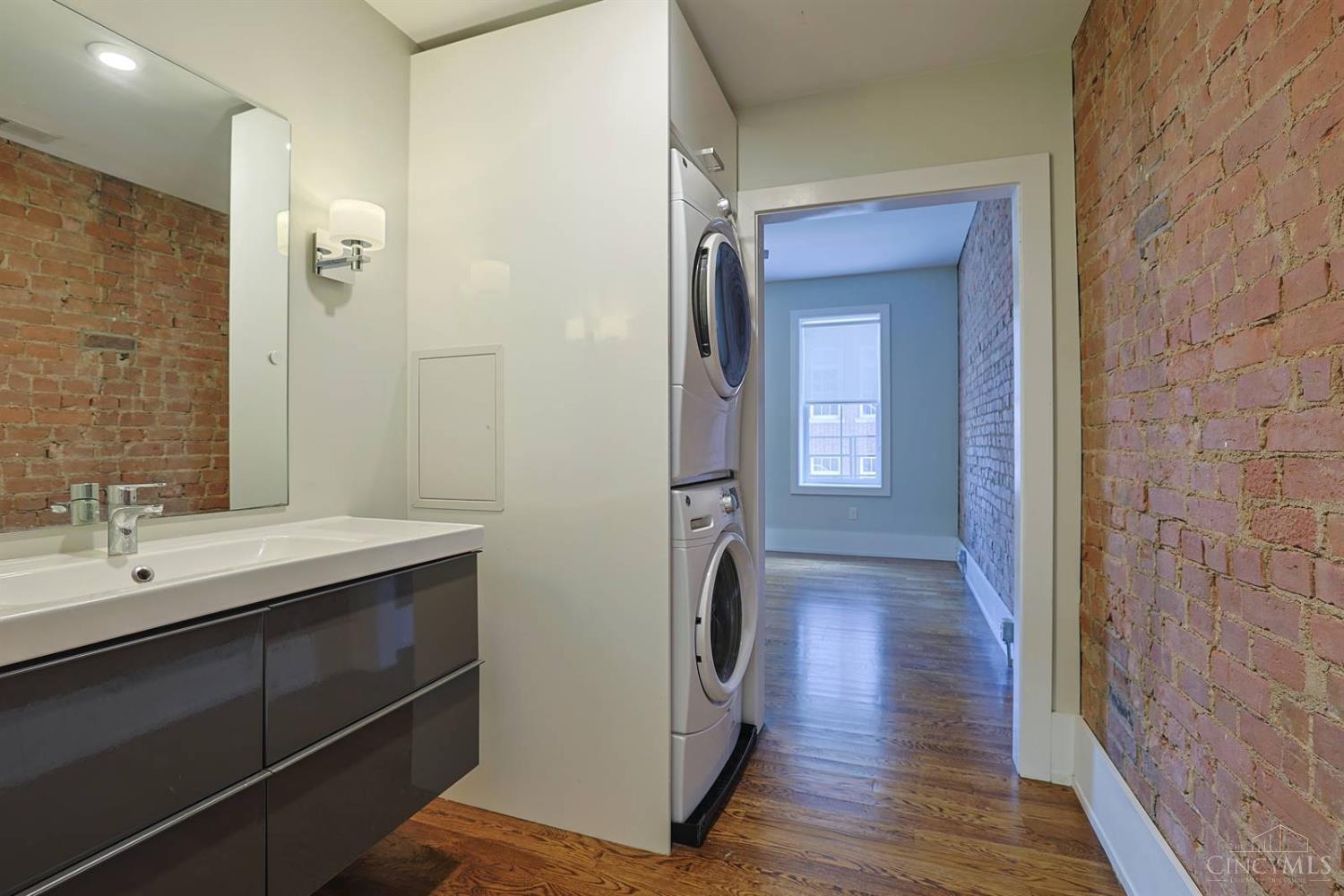 1121 Walnut Street Property Photo 26
