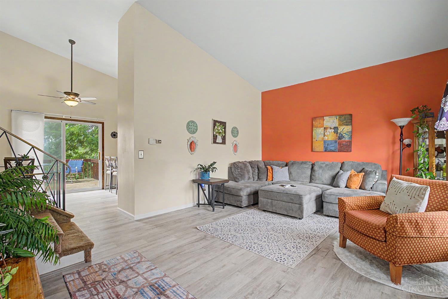 1815 Nw Washington Boulevard Property Photo 2