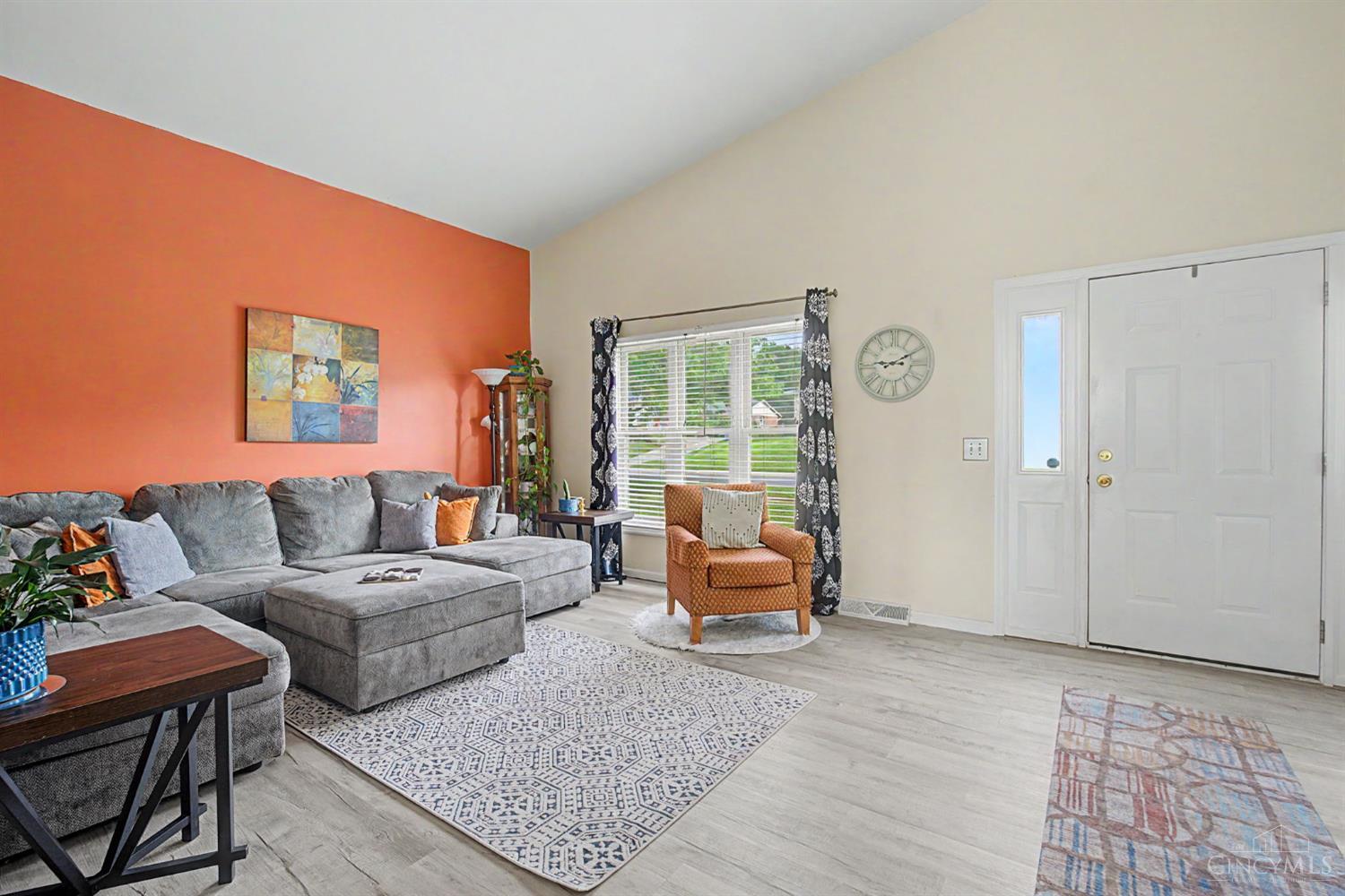1815 Nw Washington Boulevard Property Photo 3
