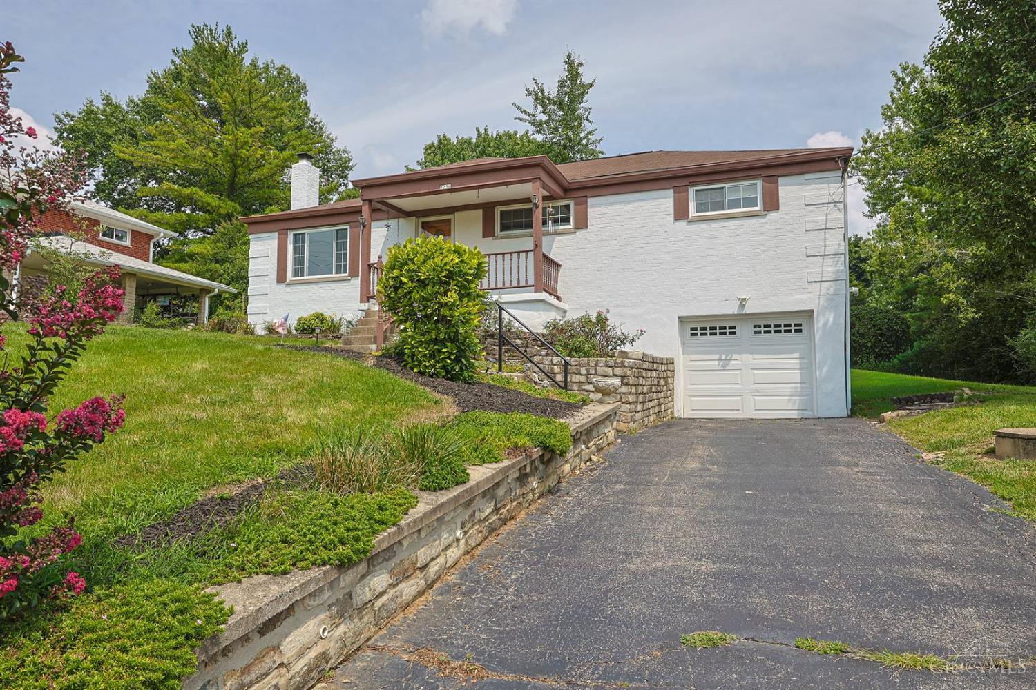 5256 Rybolt Road Property Photo 2
