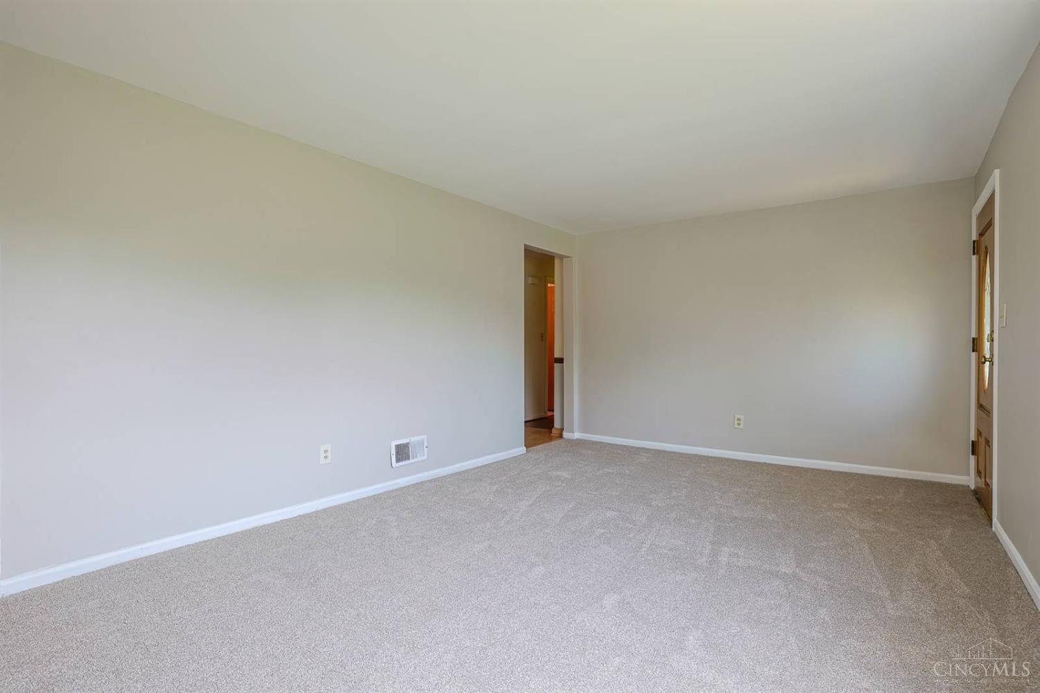 5256 Rybolt Road Property Photo 6