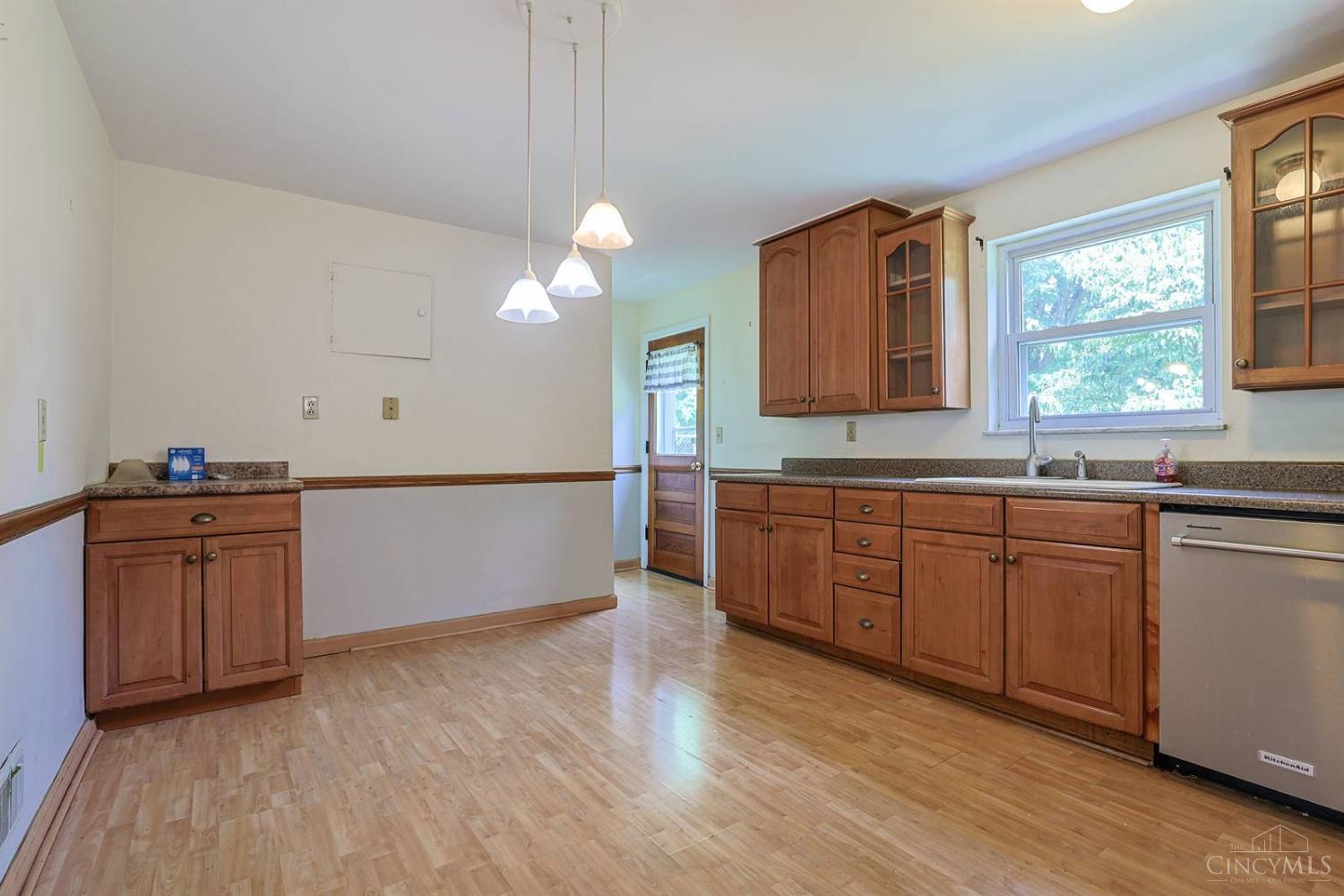 5256 Rybolt Road Property Photo 8