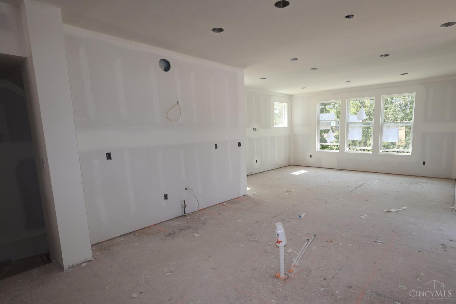 5735 Chesapeake Trail Property Photo 3