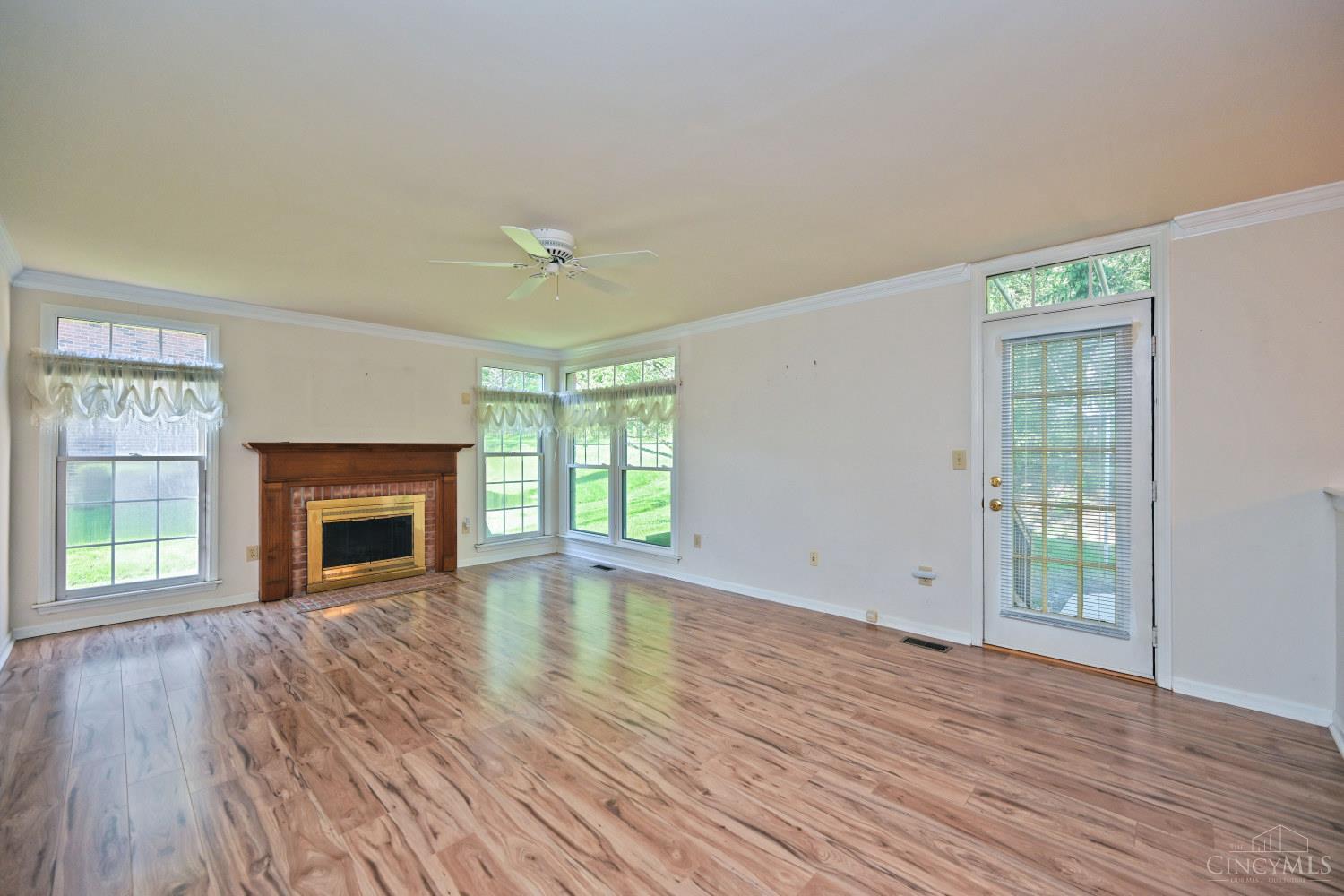 6889 Maddux Drive Property Photo 24