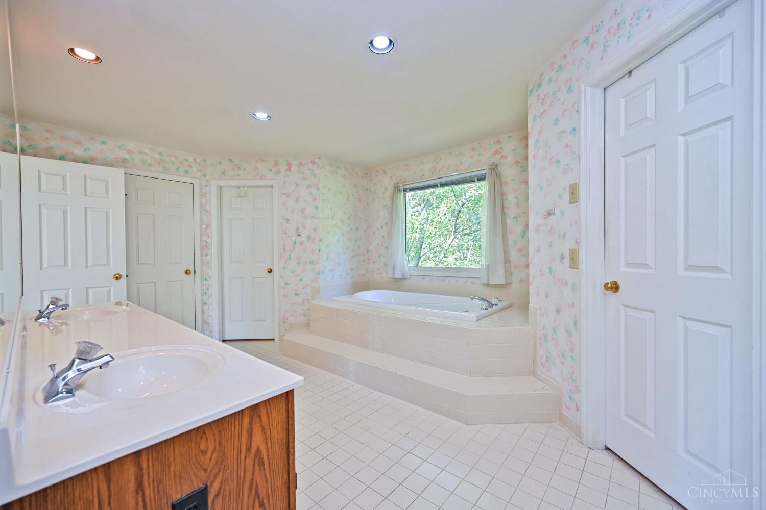 6889 Maddux Drive Property Photo 35