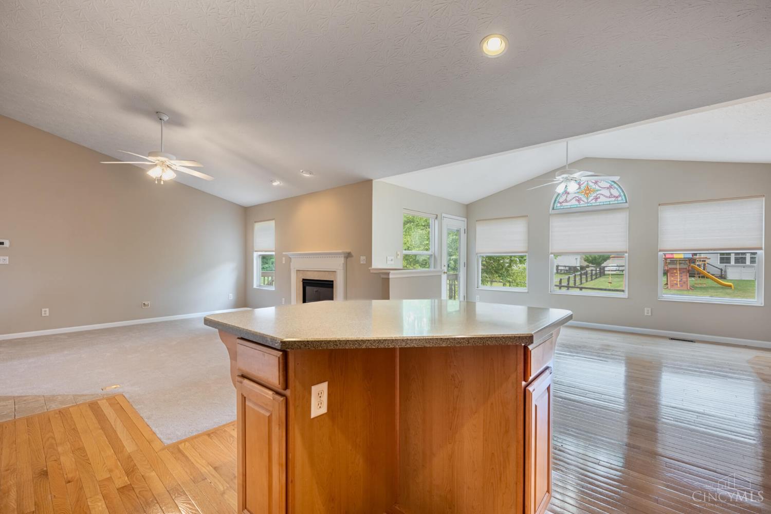 5350 River Ridge Drive Property Photo 8