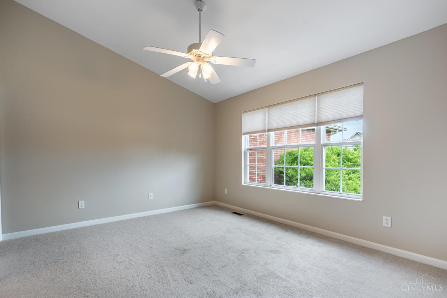 5350 River Ridge Drive Property Photo 16