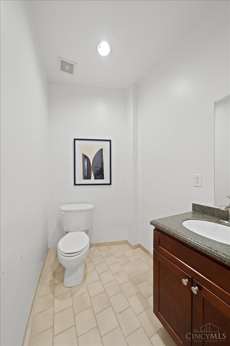 1122 Race Street Property Photo 20