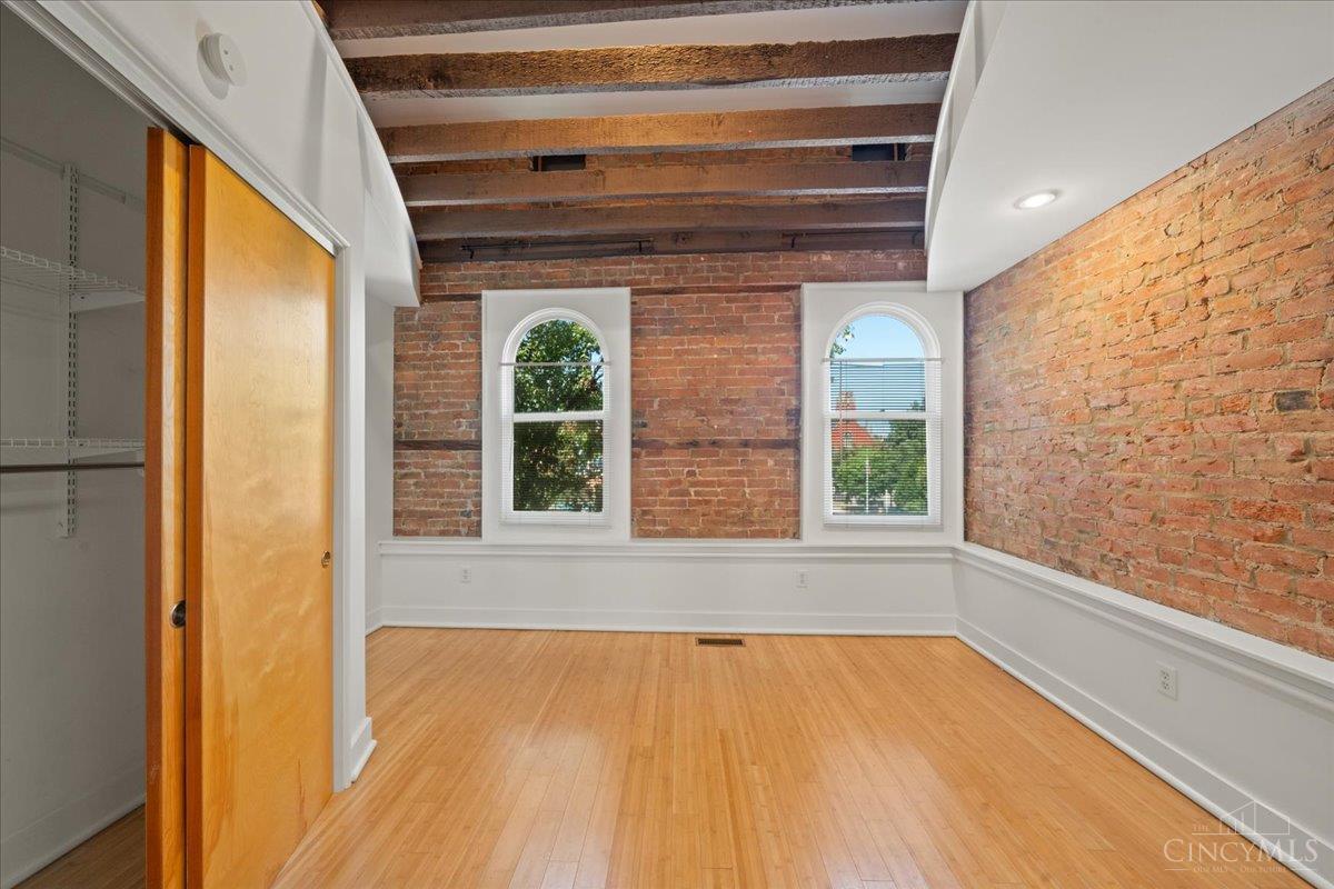 1122 Race Street Property Photo 24
