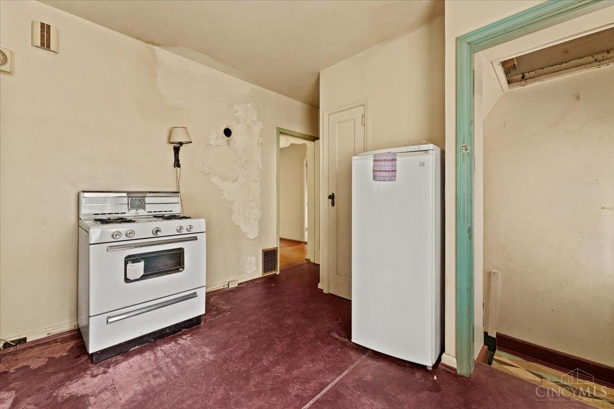 615 Myrtle Avenue Property Photo 11