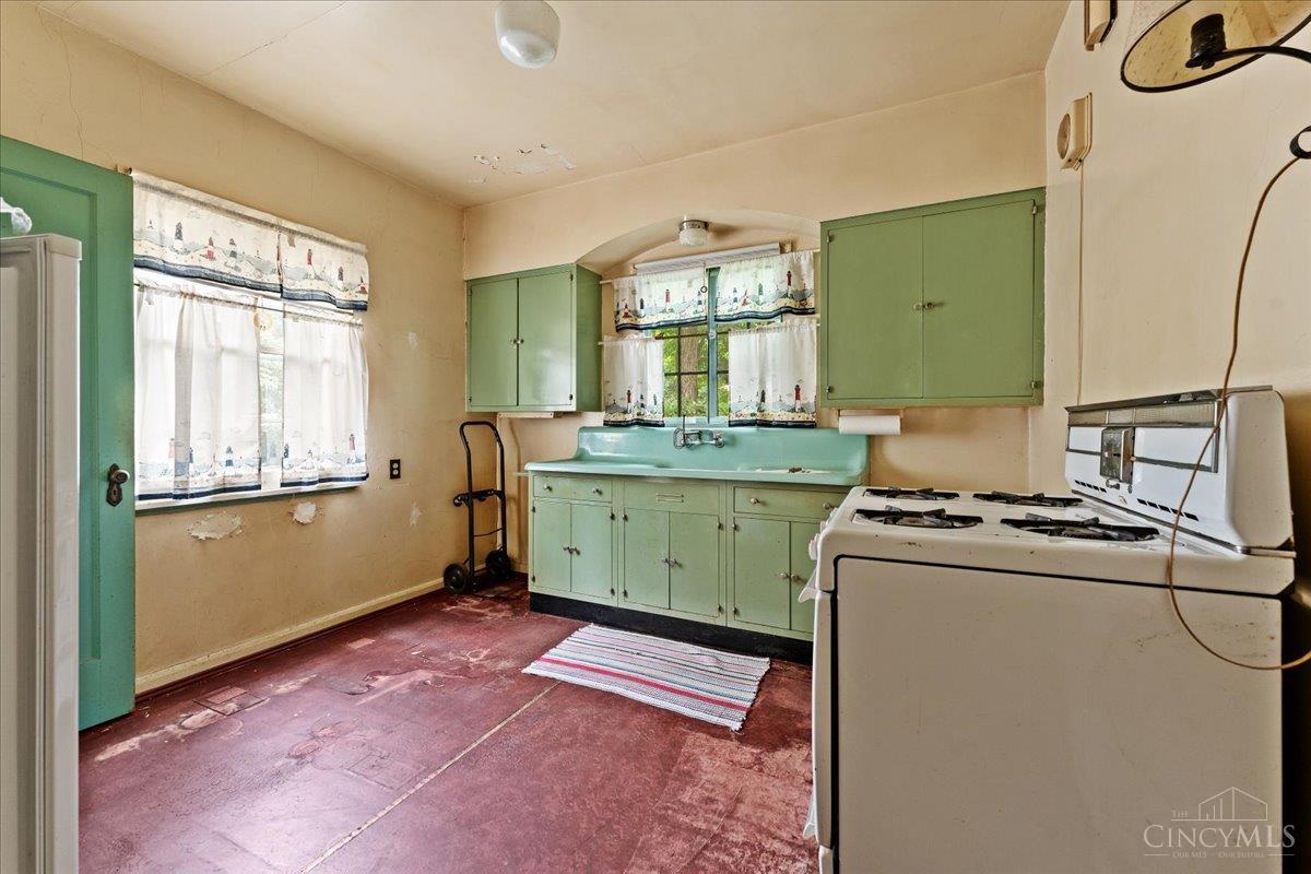 615 Myrtle Avenue Property Photo 12