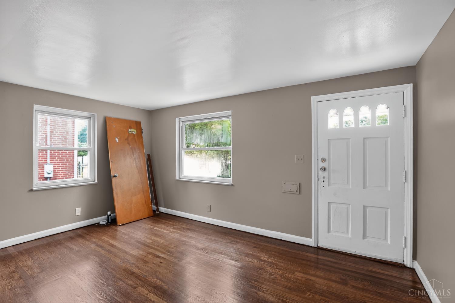 8243 Daly Road Property Photo 9