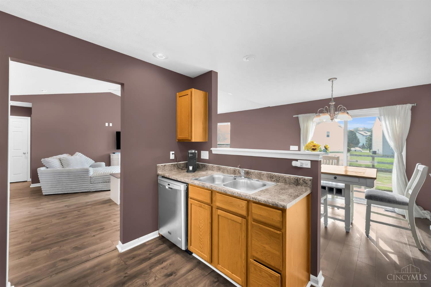 5854 Anne Marie Drive Property Photo 12