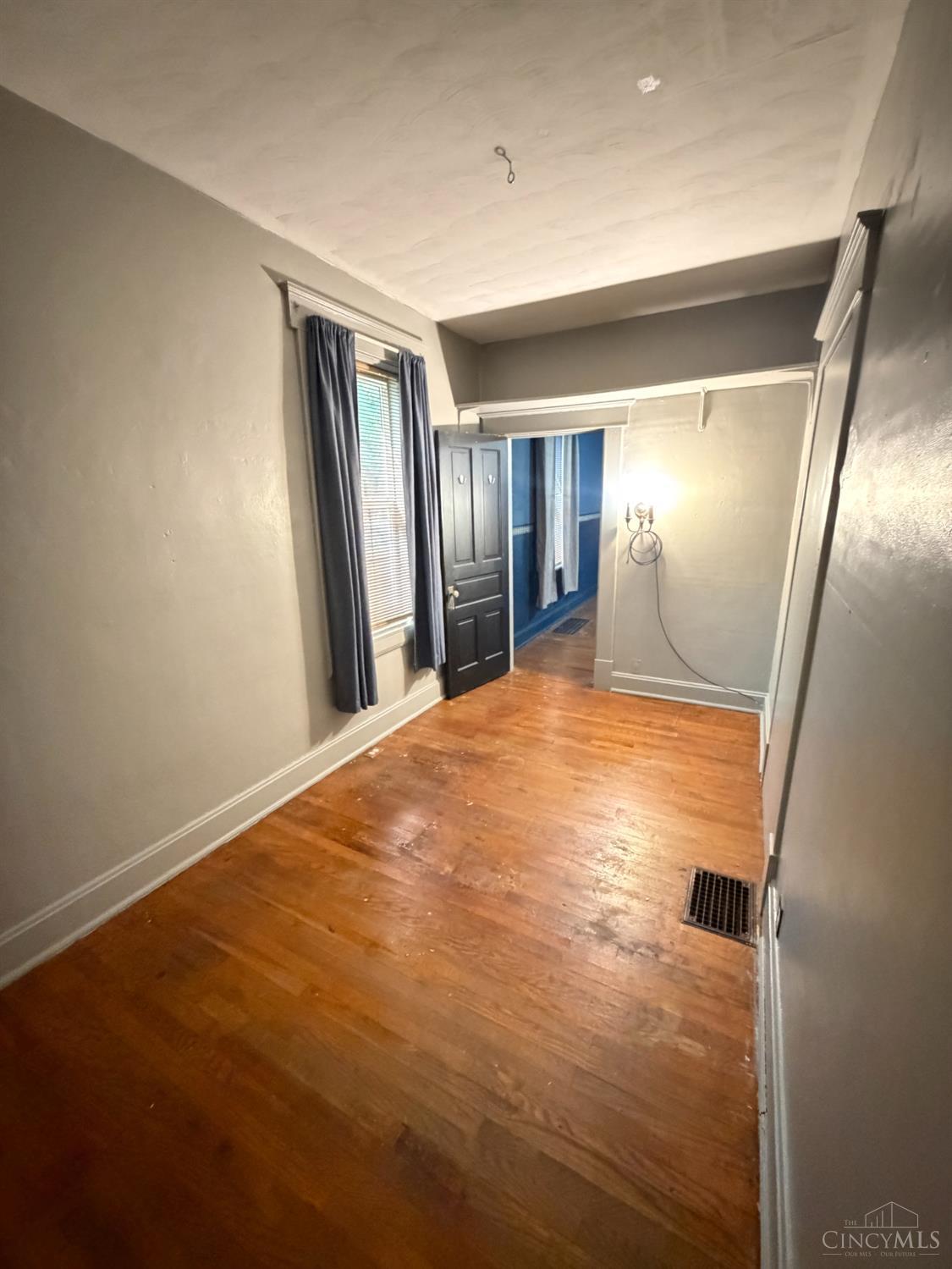 S 501 Wright Street Property Photo 15