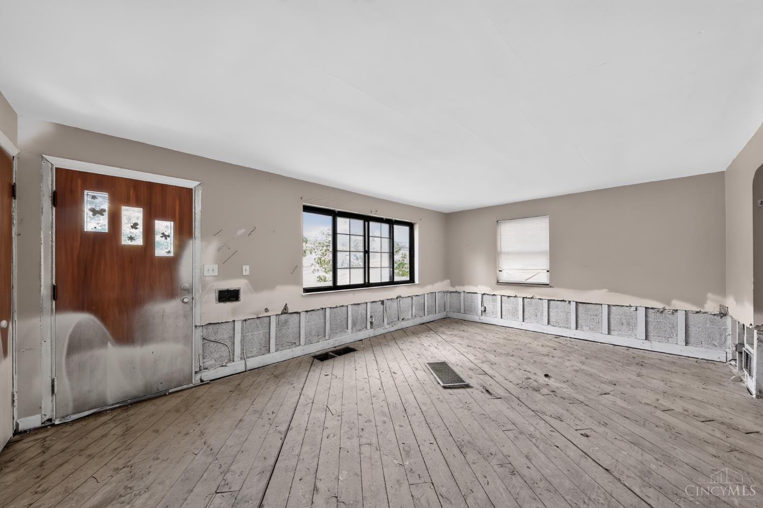 5227 Highview Drive Property Photo 5