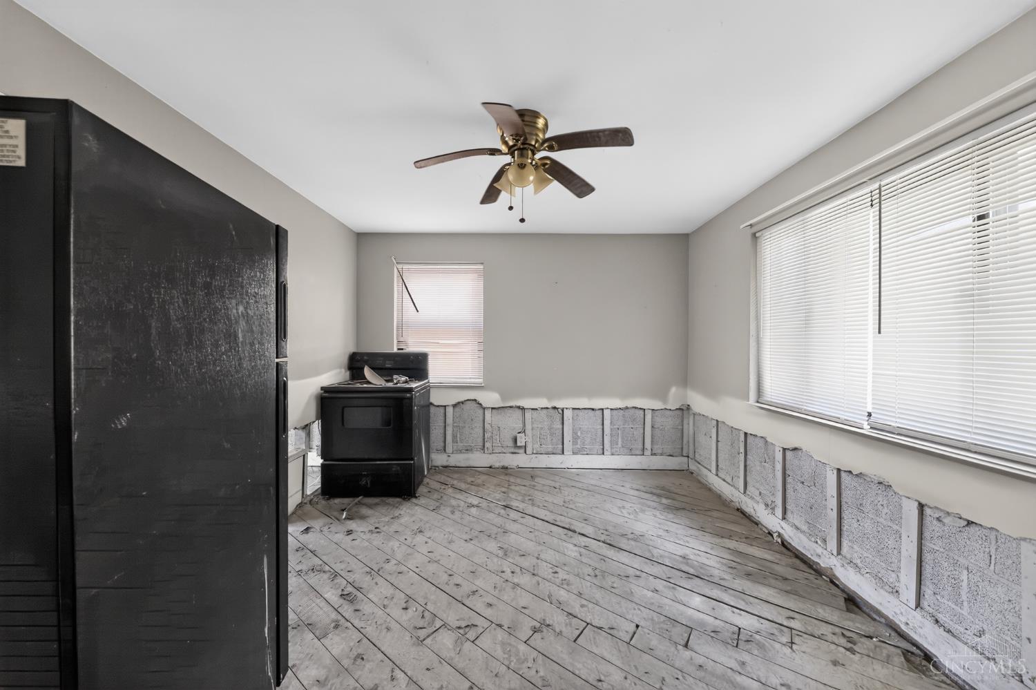 5227 Highview Drive Property Photo 10