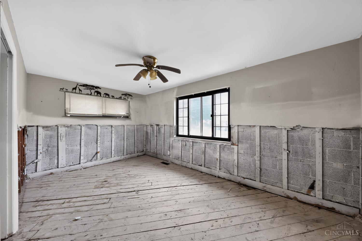 5227 Highview Drive Property Photo 15