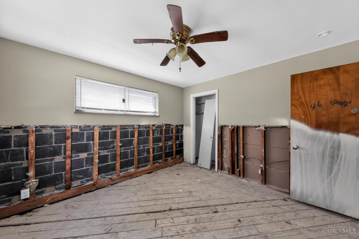 5227 Highview Drive Property Photo 17