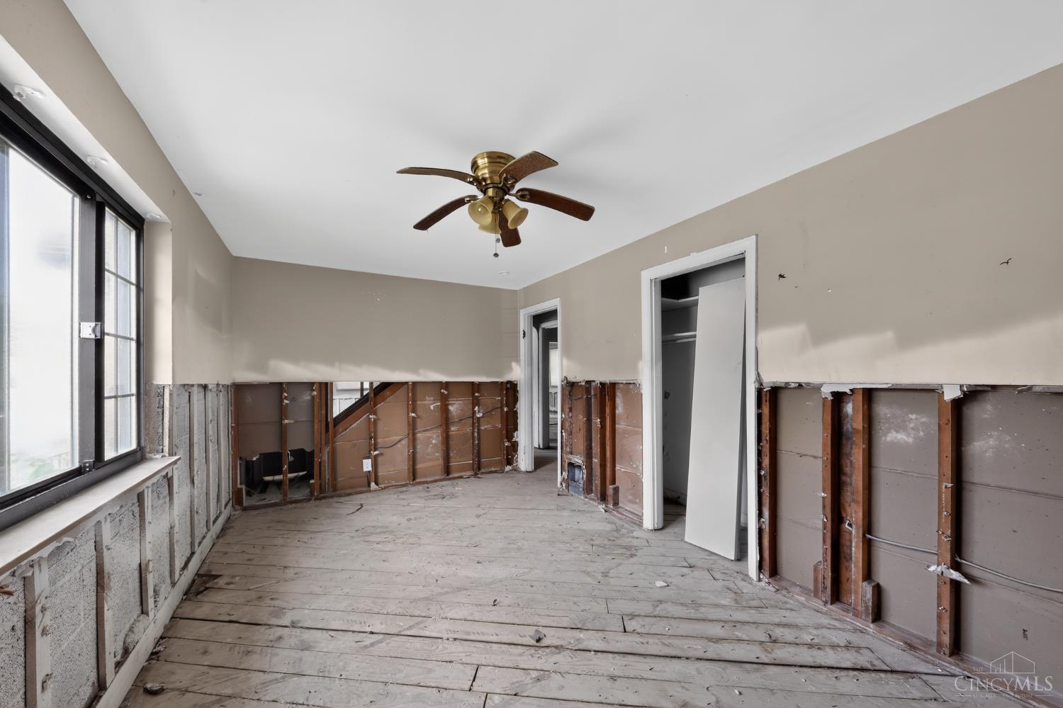 5227 Highview Drive Property Photo 18