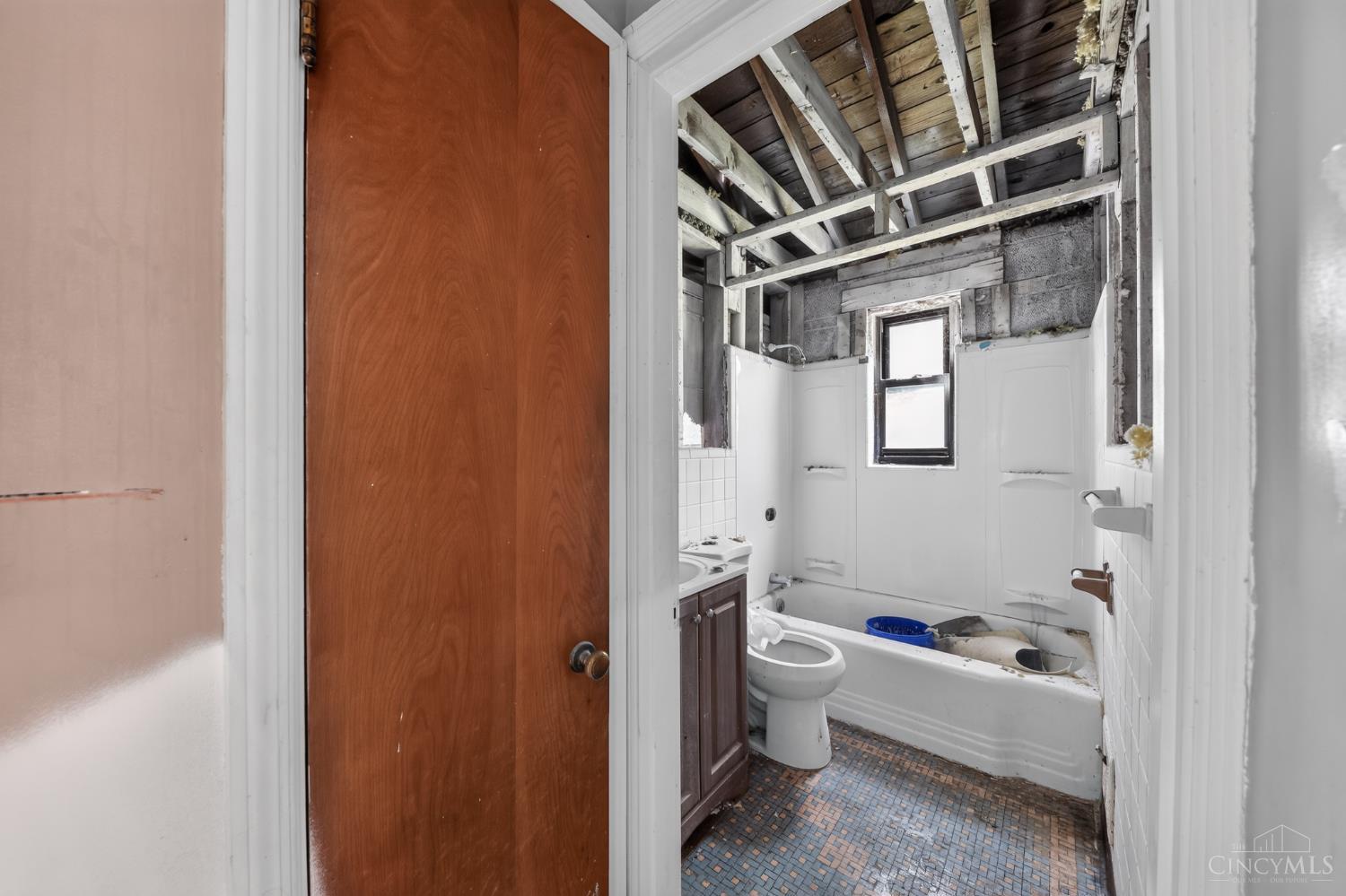 5227 Highview Drive Property Photo 21