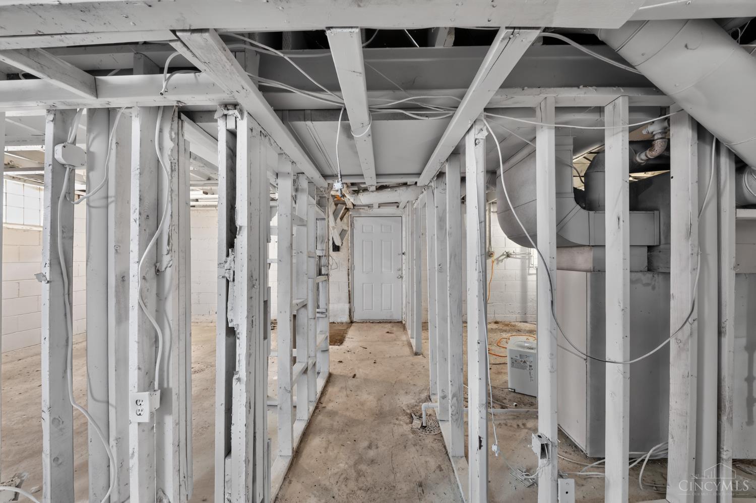 5227 Highview Drive Property Photo 25