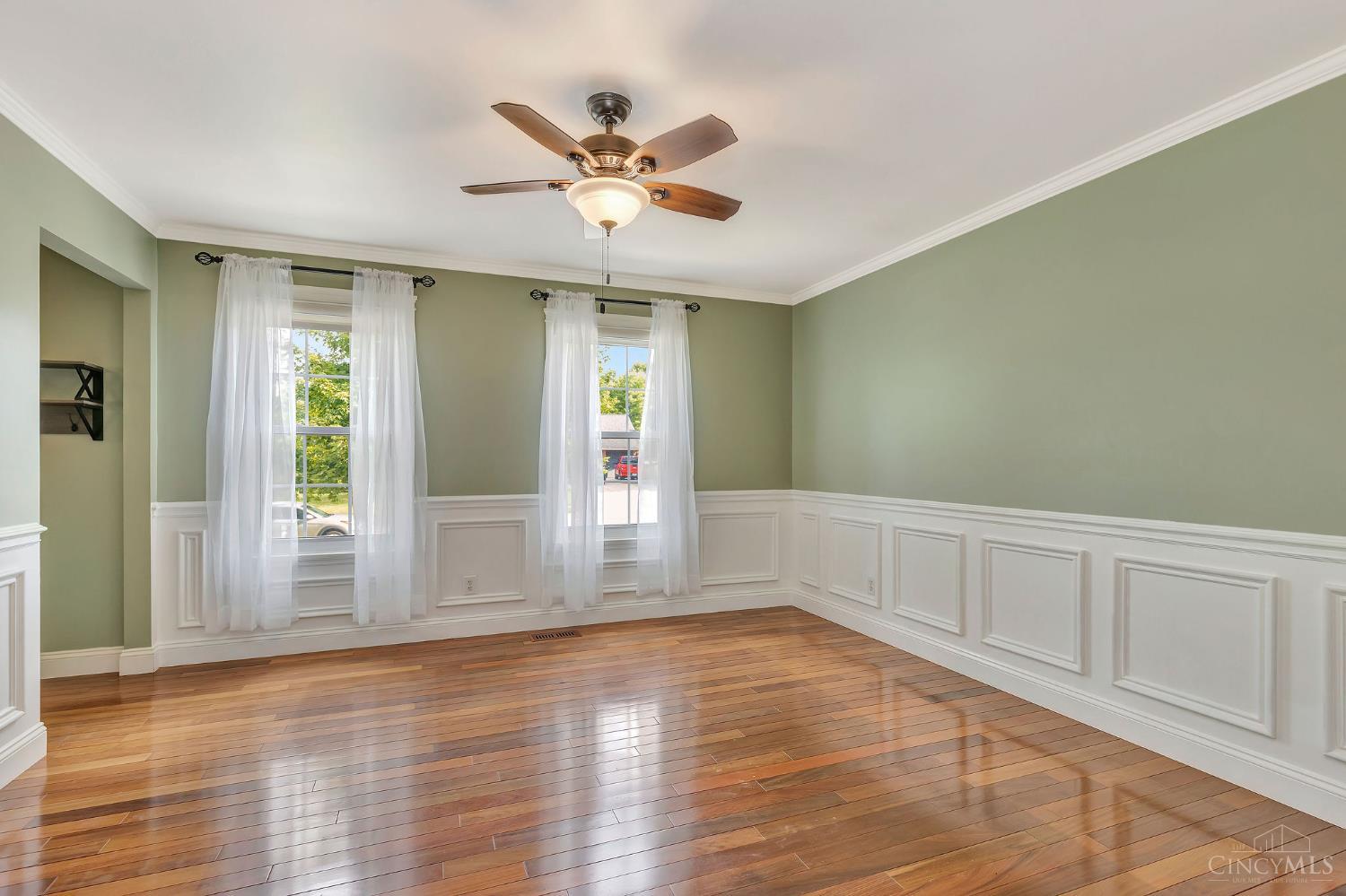 5476 Bentwood Drive Property Photo 13