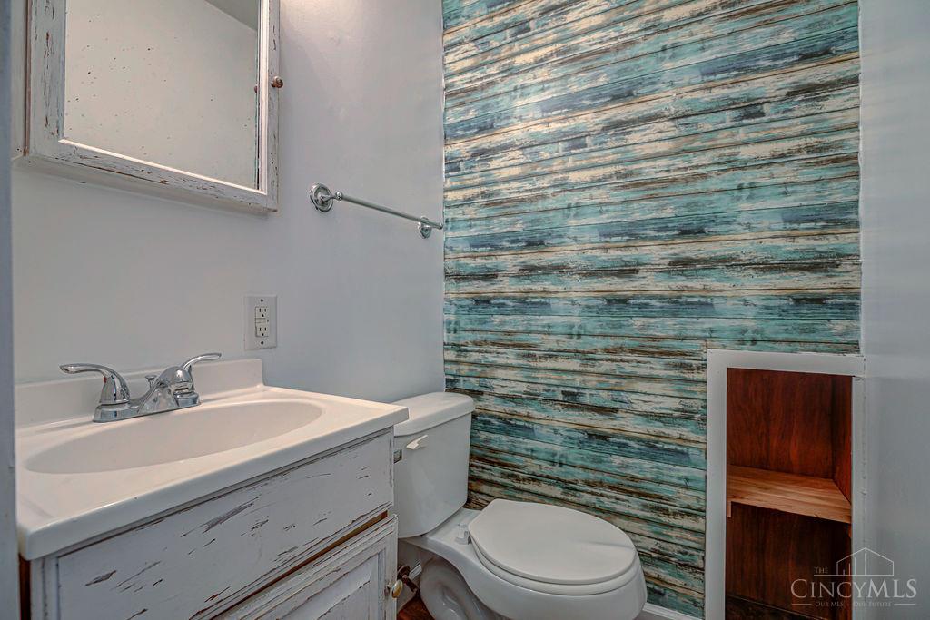 8131 Thomas Road Property Photo 18