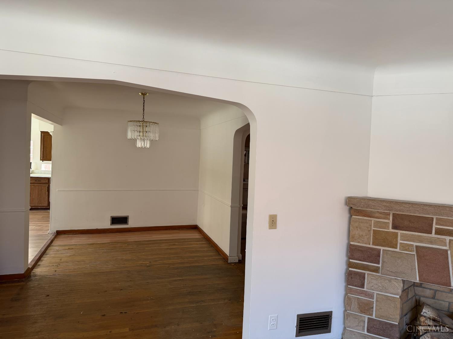 W 4107 Eighth Street Property Photo 11