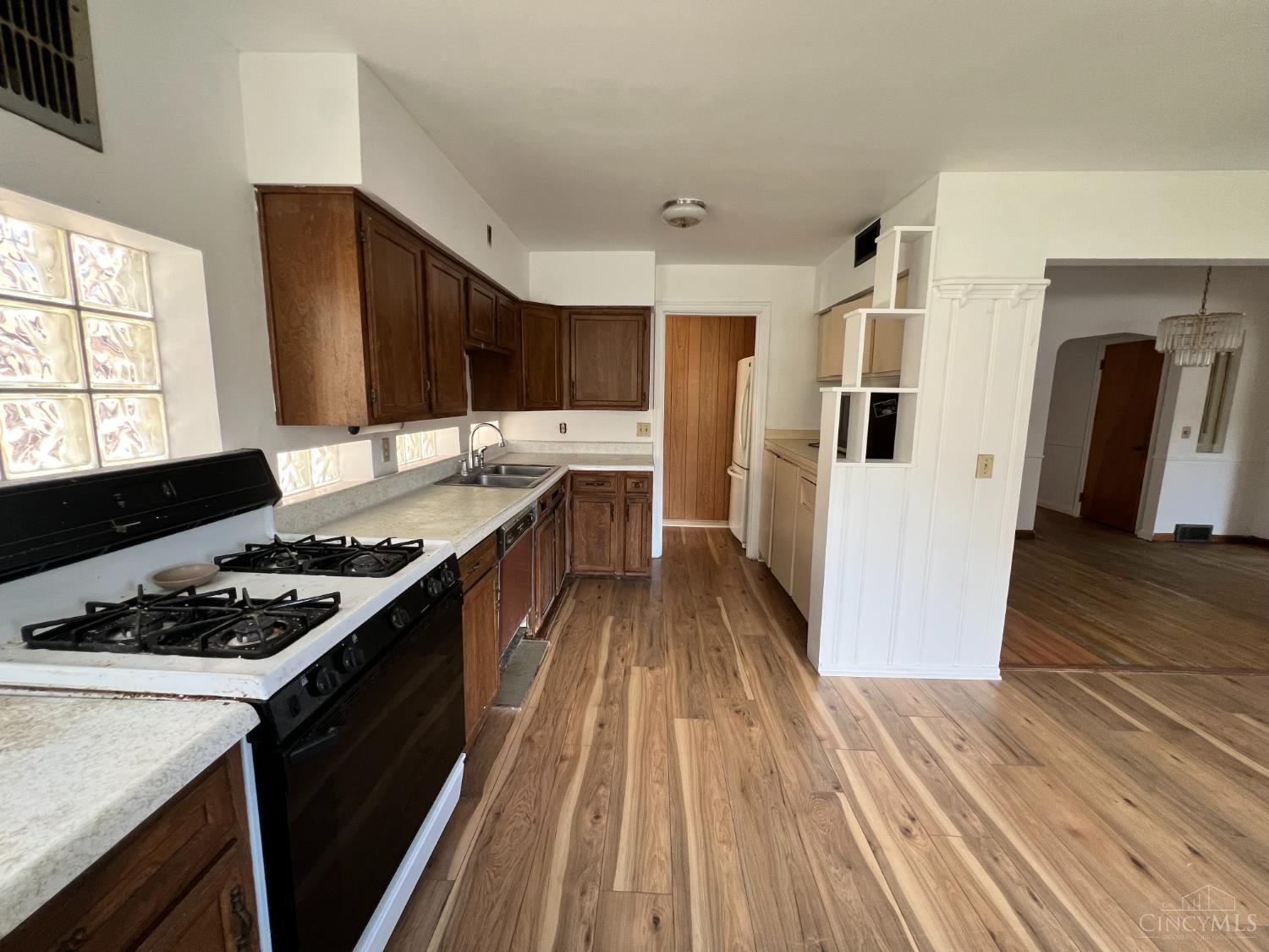 W 4107 Eighth Street Property Photo 17