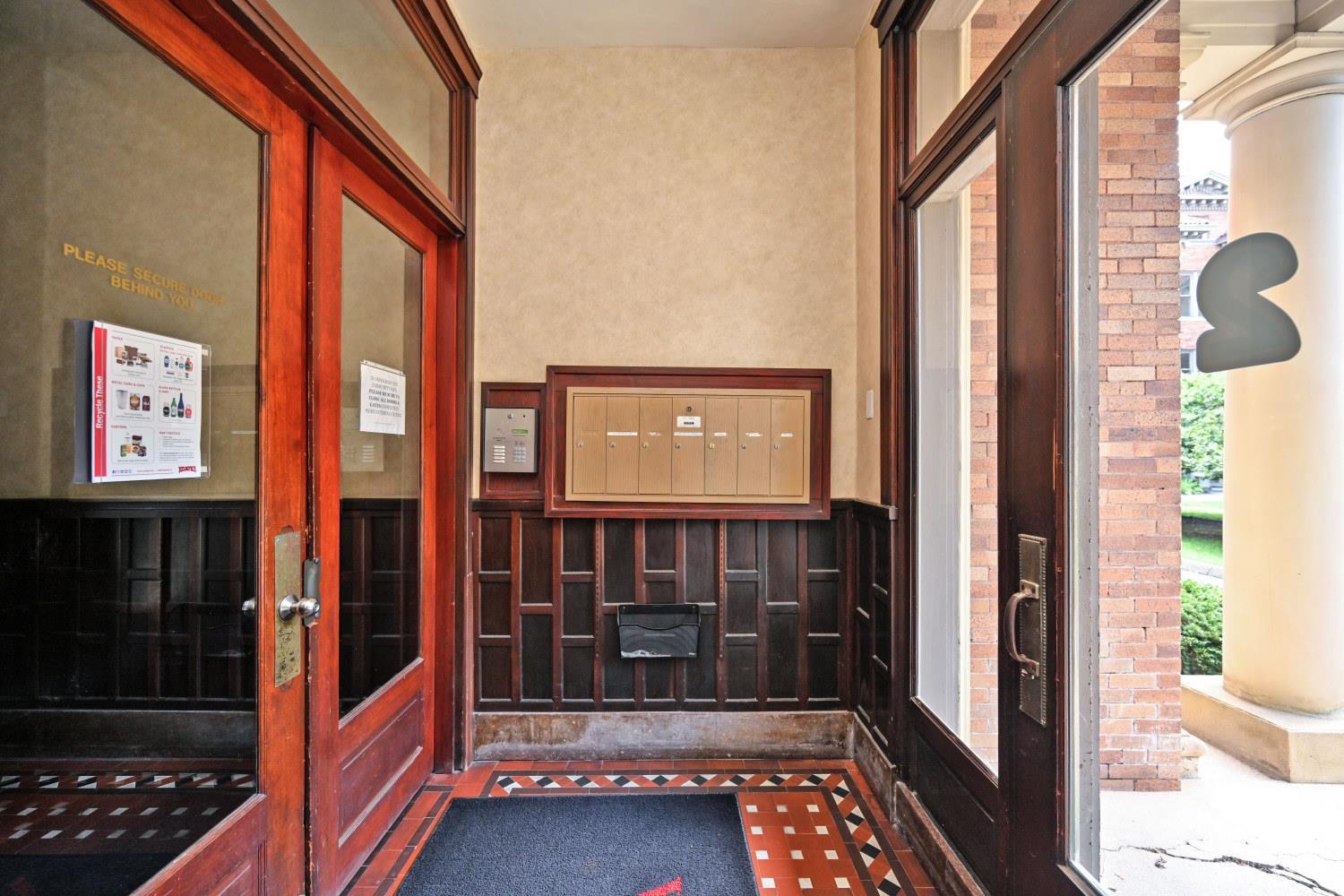 2356 Park Avenue Property Photo 7