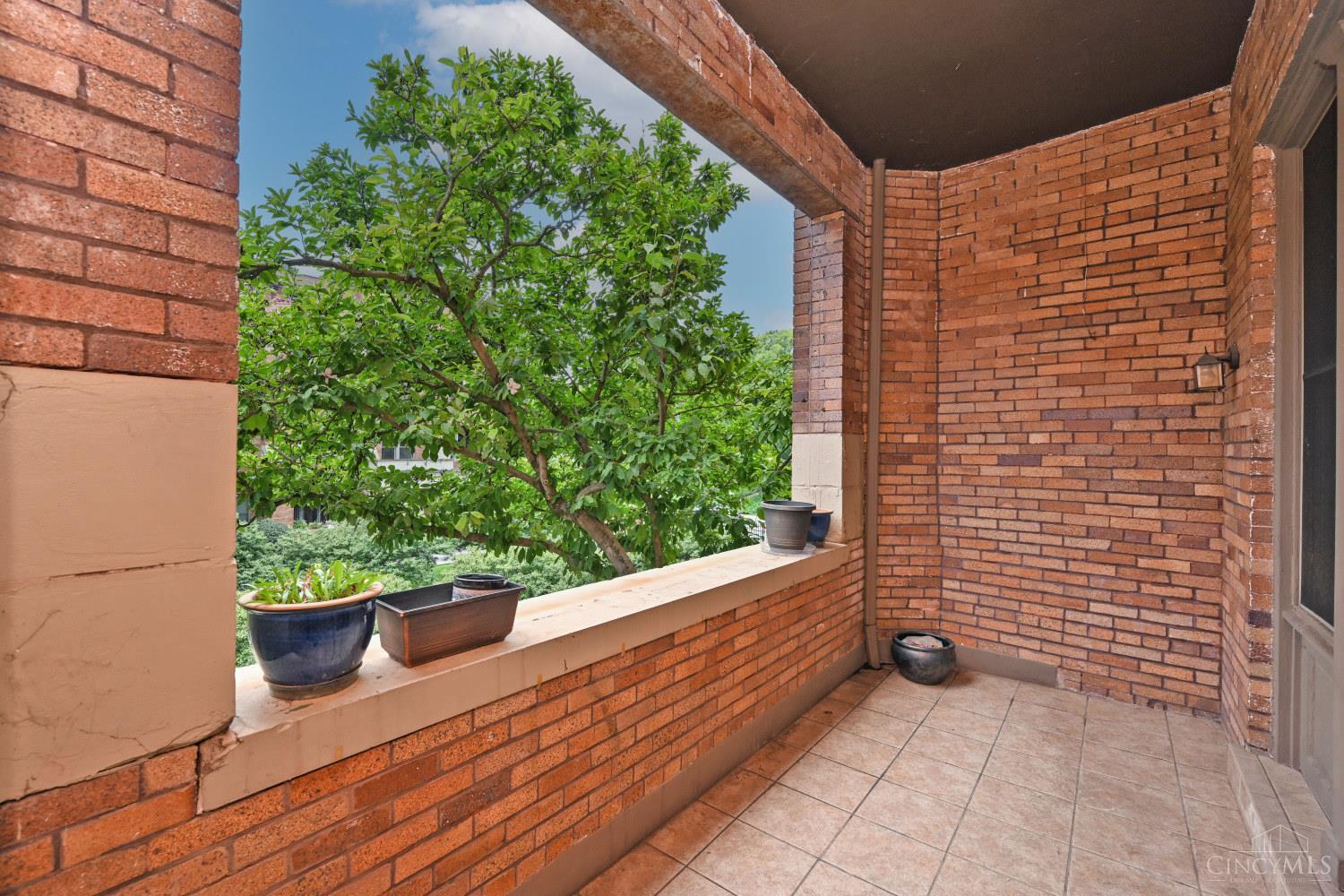 2356 Park Avenue Property Photo 32