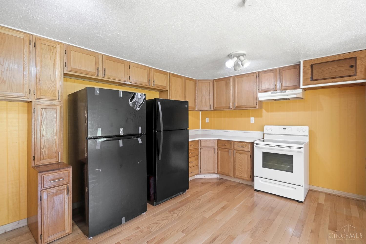 4992 Pedersen Road Property Photo 10