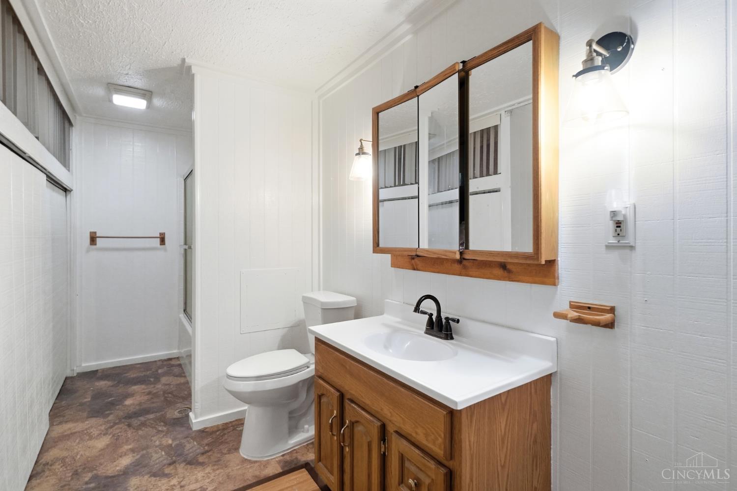 4992 Pedersen Road Property Photo 21