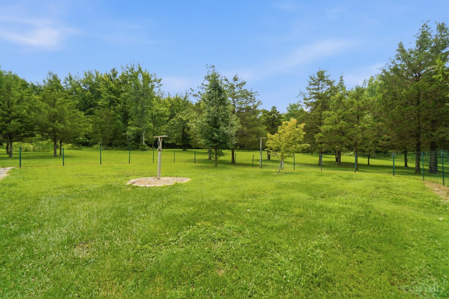 4992 Pedersen Road Property Photo 25