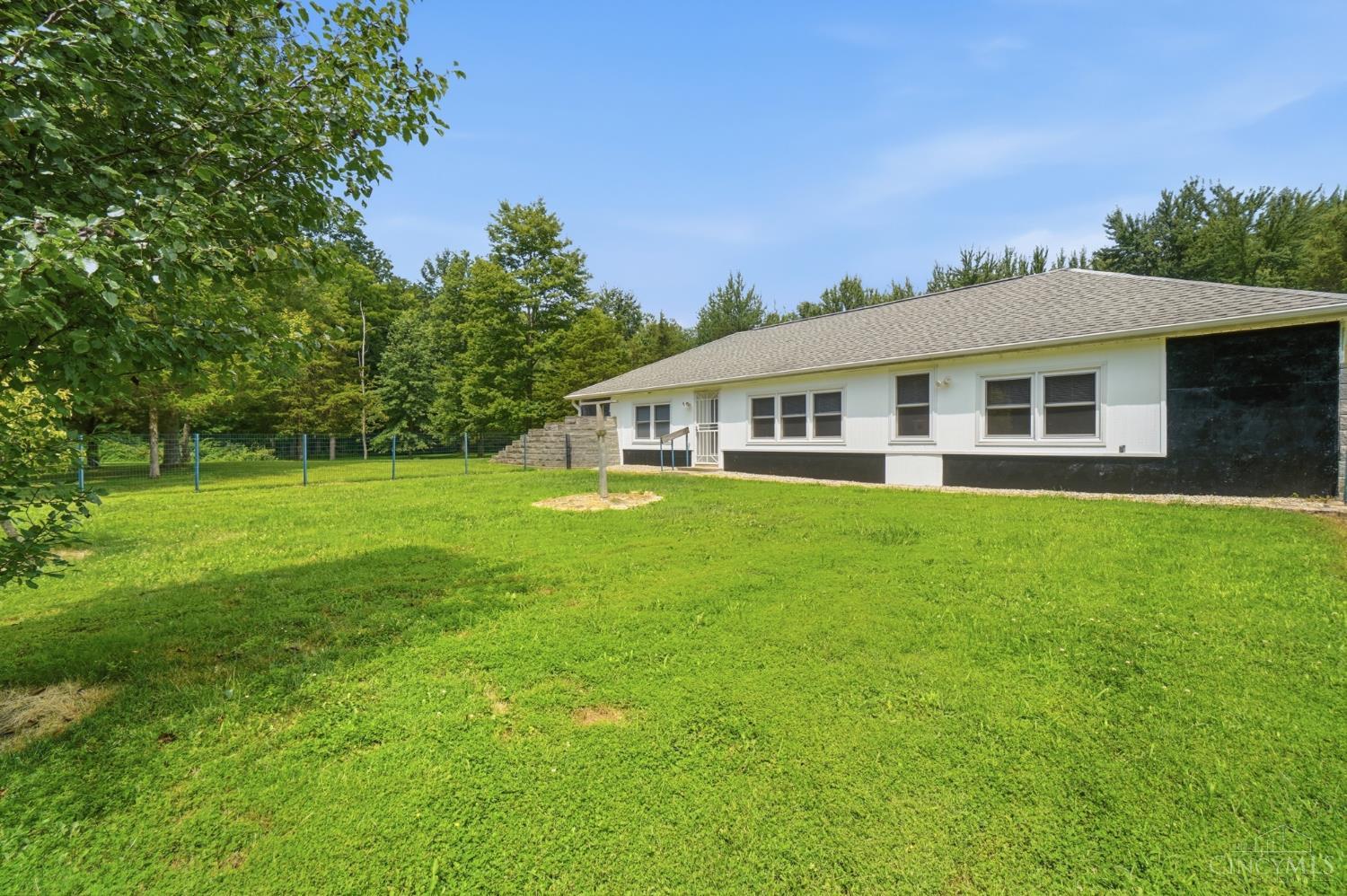 4992 Pedersen Road Property Photo 27