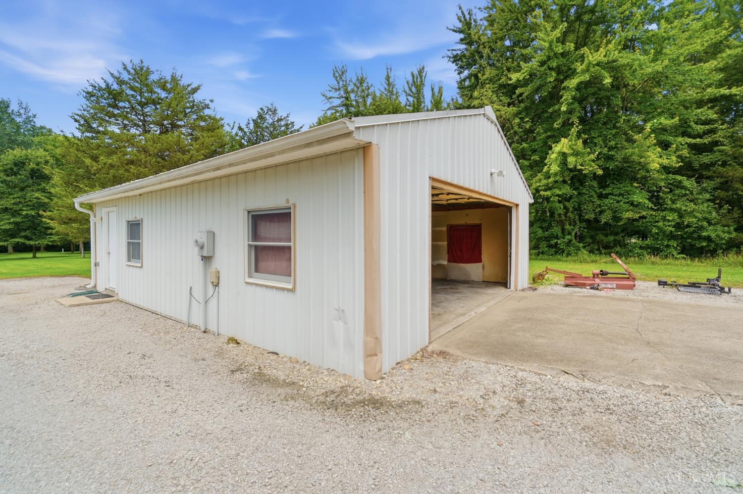 4992 Pedersen Road Property Photo 28