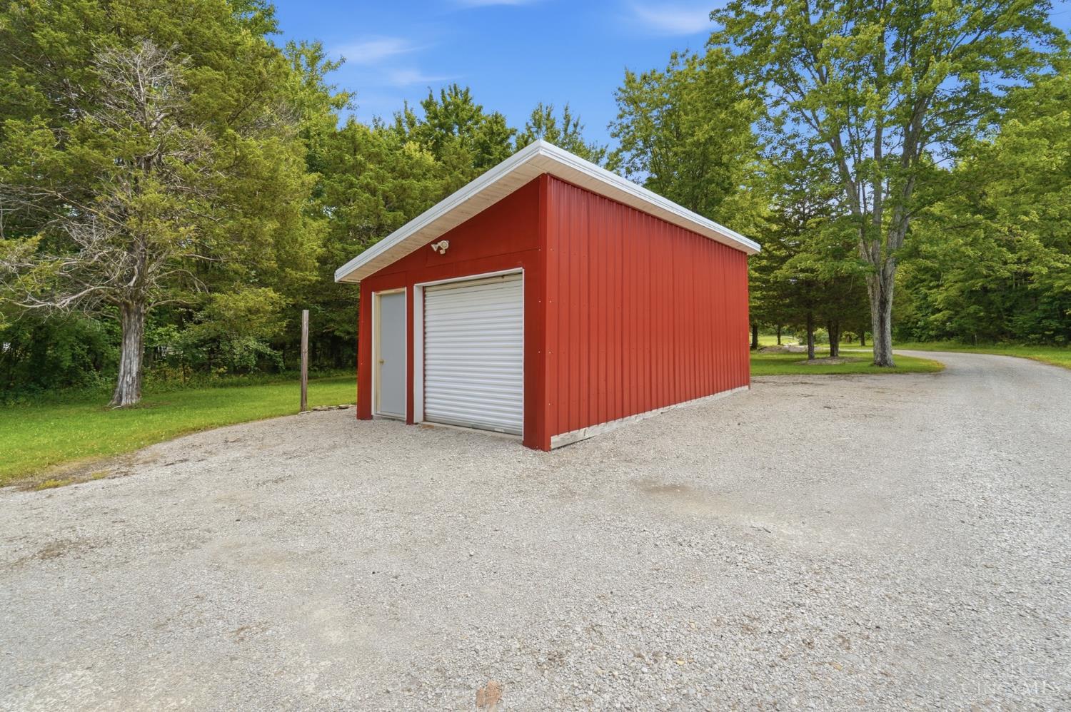 4992 Pedersen Road Property Photo 29