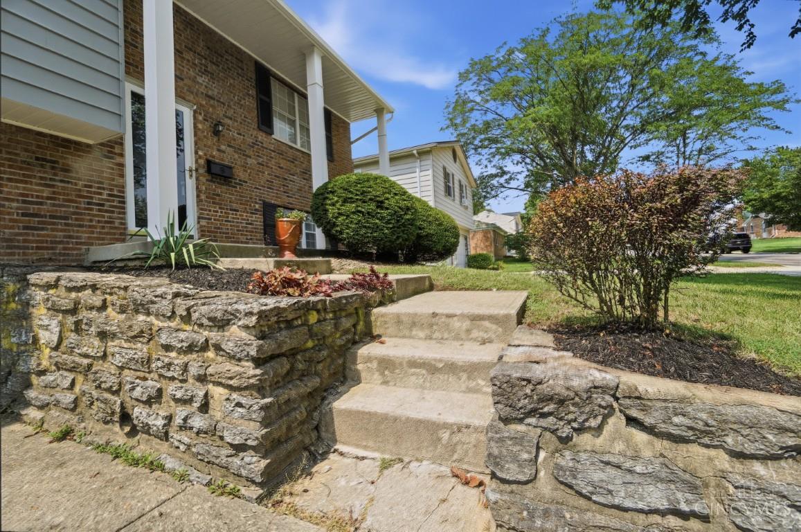 553 Bessinger Drive Property Photo 4