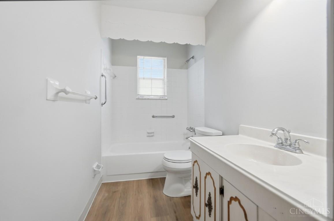 553 Bessinger Drive Property Photo 23