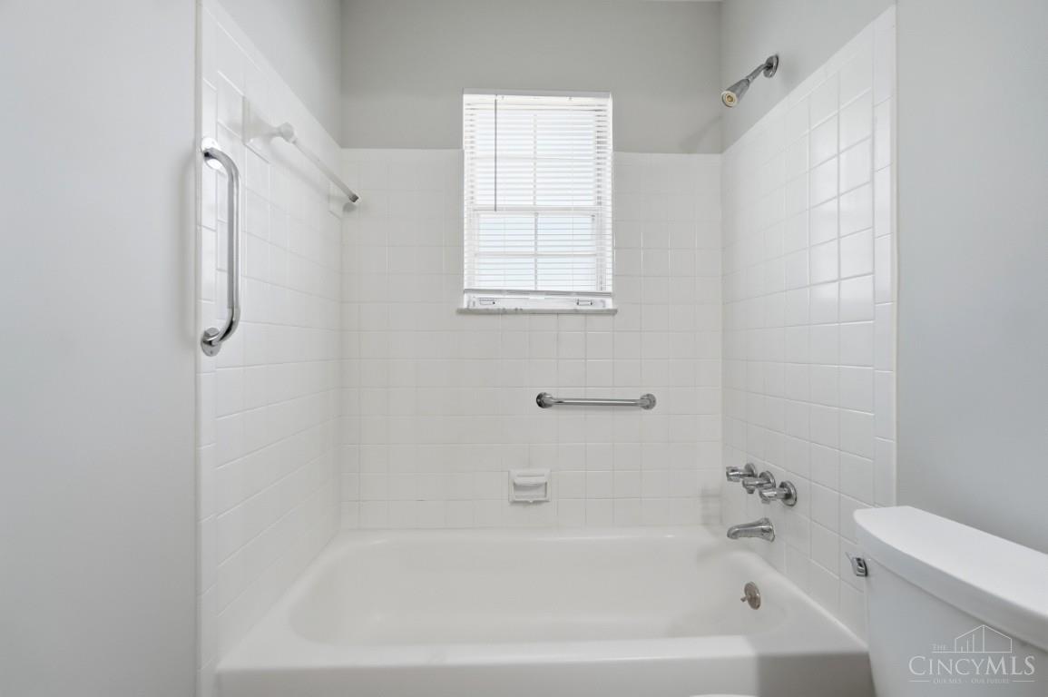 553 Bessinger Drive Property Photo 25
